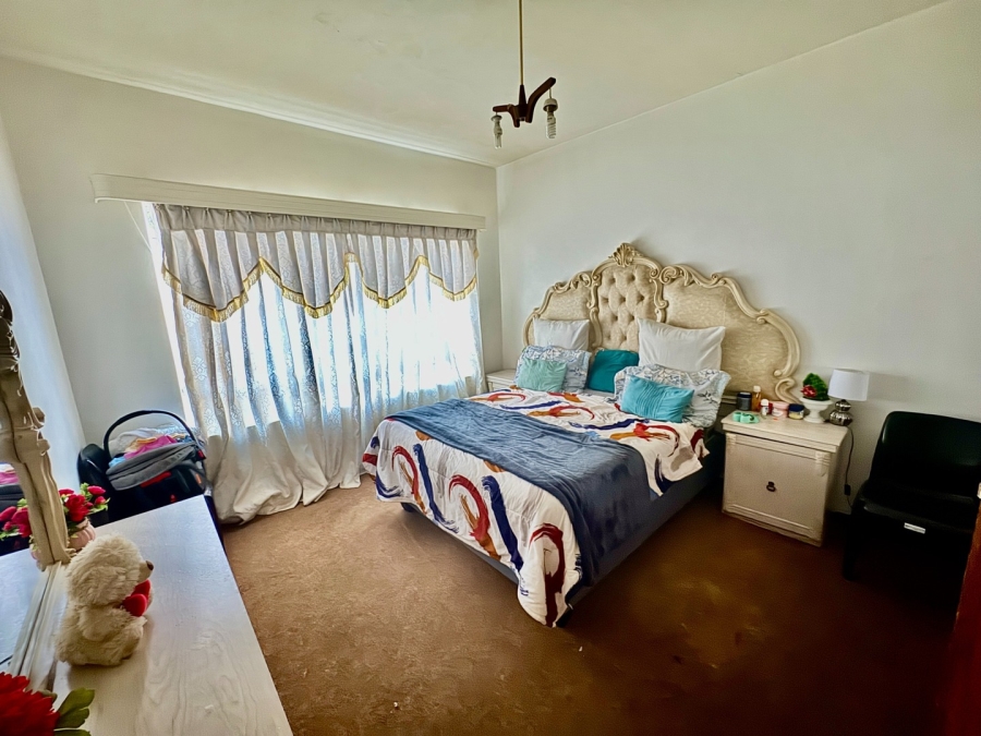 2 Bedroom Property for Sale in Potchefstroom North West